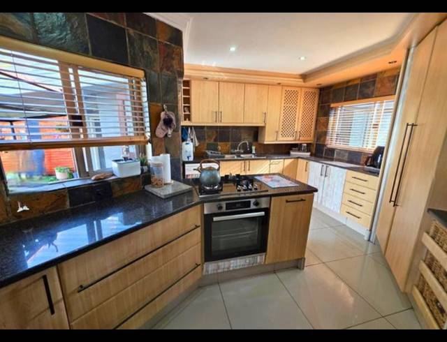 3 BEDROOM HOUSE FOR SALE IN BLUE GILL